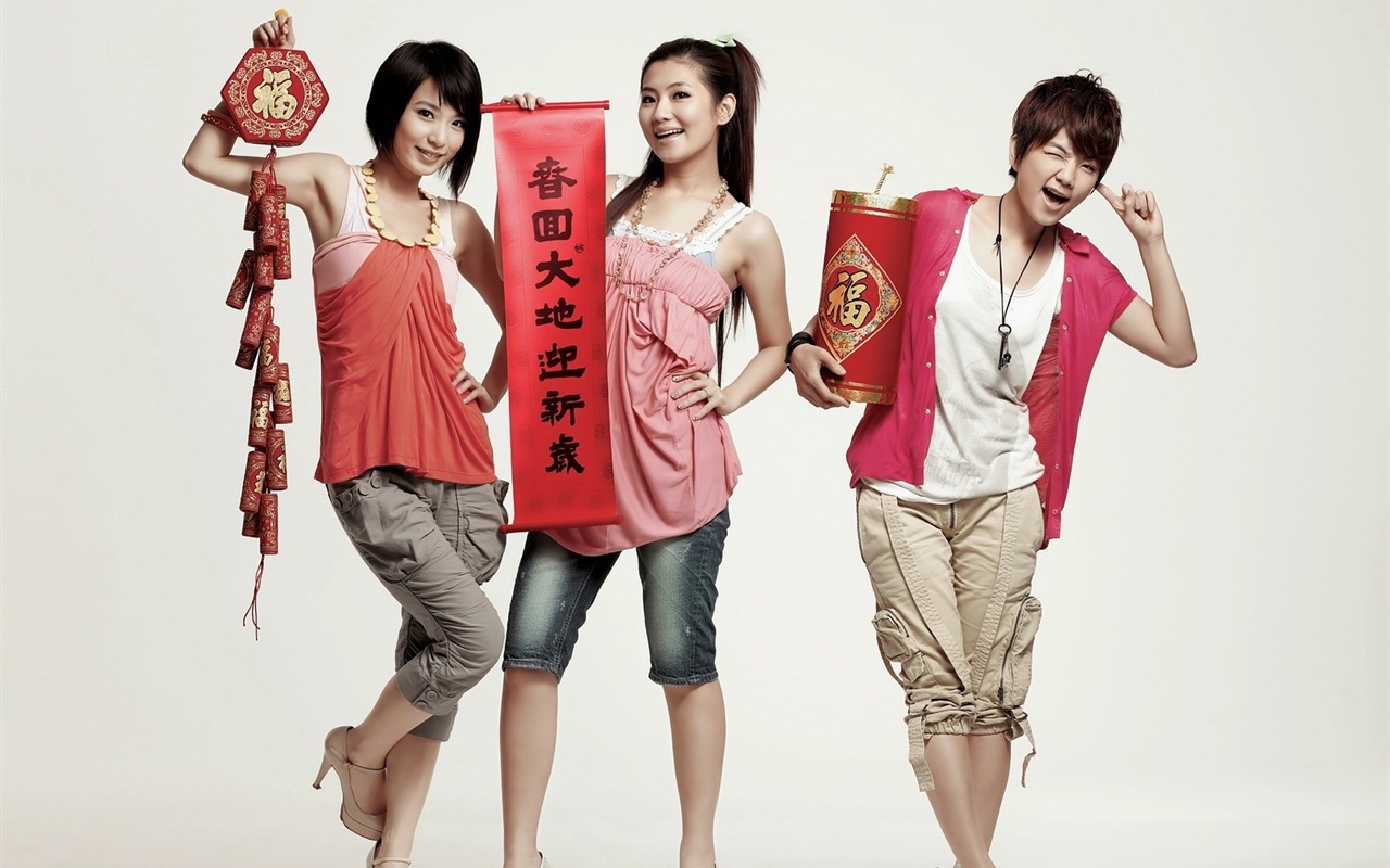 SHE 任家萱 Selina 田馥甄 Hebe 陳嘉樺 Ella #3 - 1280x800