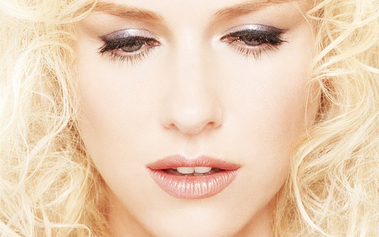 Naomi Watts krásnou tapetu #1 - 1280x800