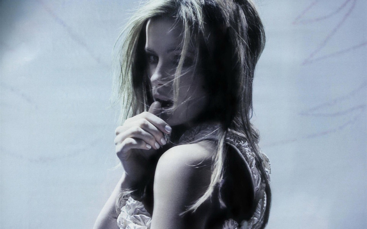Kate Beckinsale krásnou tapetu (2) #8 - 1280x800
