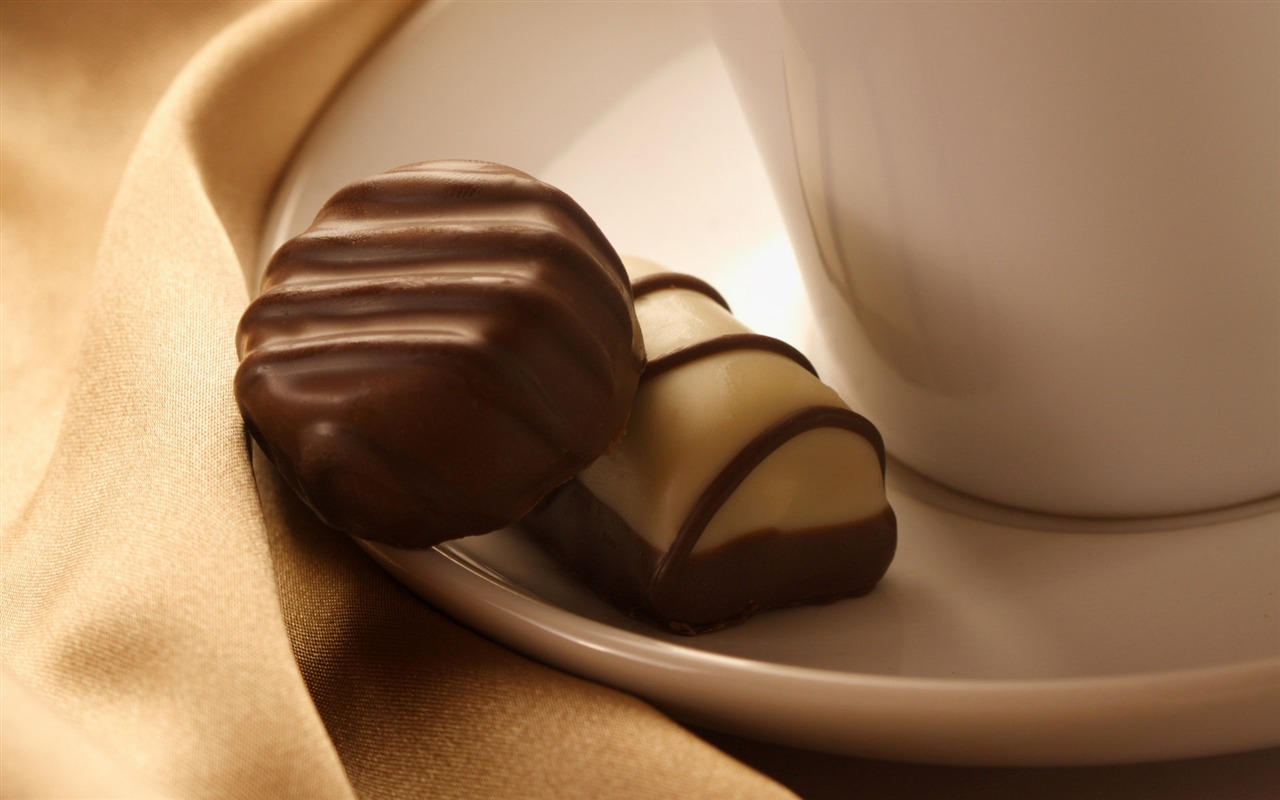 Chocolate close-up wallpaper (2) #16 - 1280x800