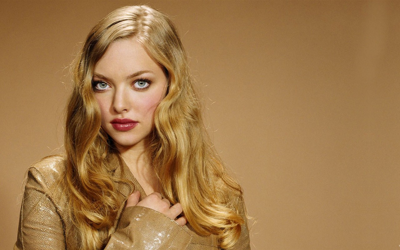 Amanda Seyfried krásnou tapetu #16 - 1280x800