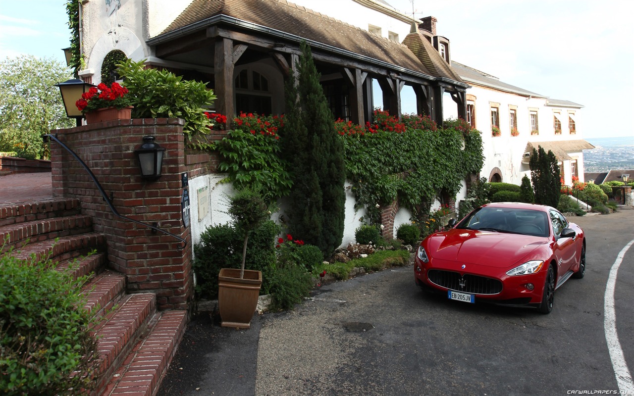 Maserati GranTurismo - 2010 HD wallpaper #29 - 1280x800