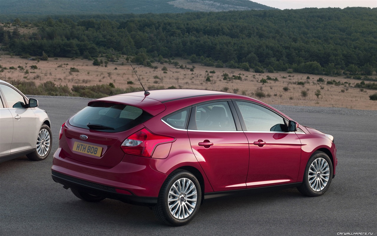 Ford Focus Hatchback 5-dveřový - 2011 HD tapetu #15 - 1280x800