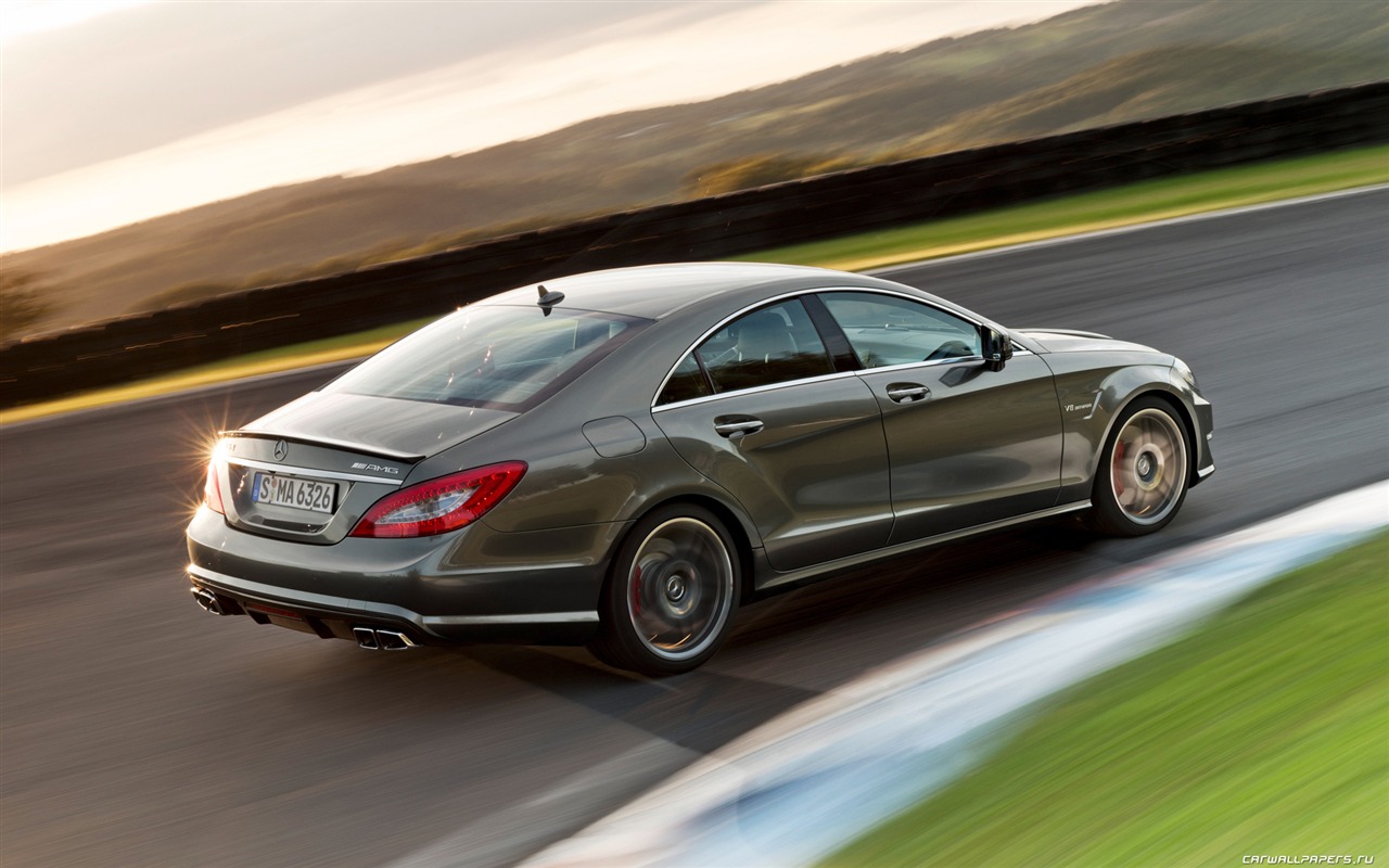 Mercedes-Benz AMG CLS63 - 2010 HD Wallpaper #15 - 1280x800