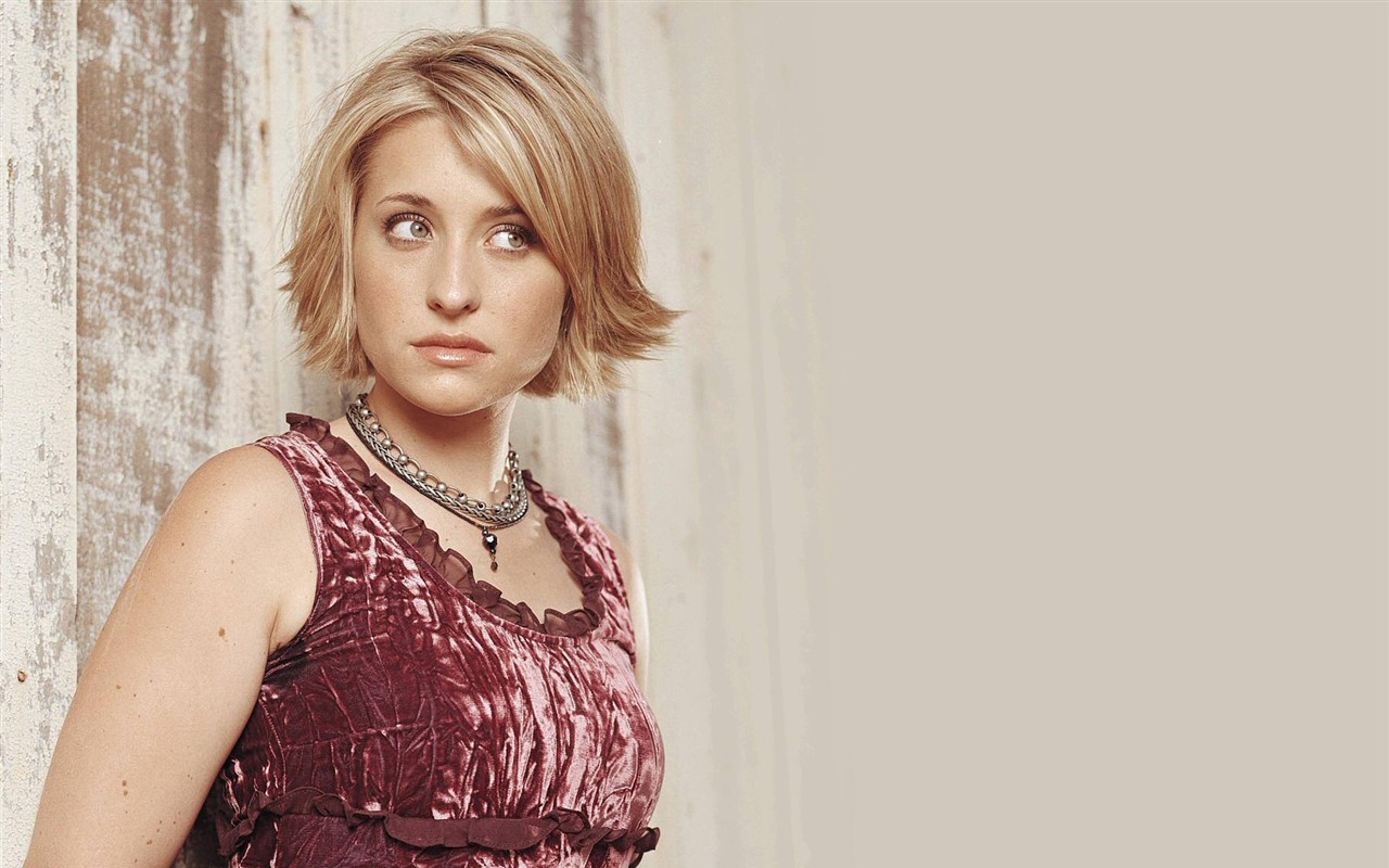 Allison Mack krásnou tapetu #4 - 1280x800