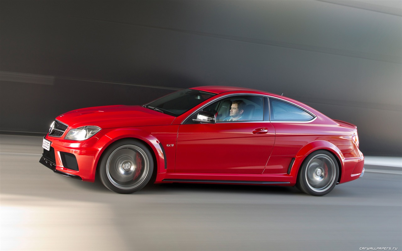 Mercedes-Benz C63 AMG Black Series Coupe - 2011 HD wallpapers #3 - 1280x800