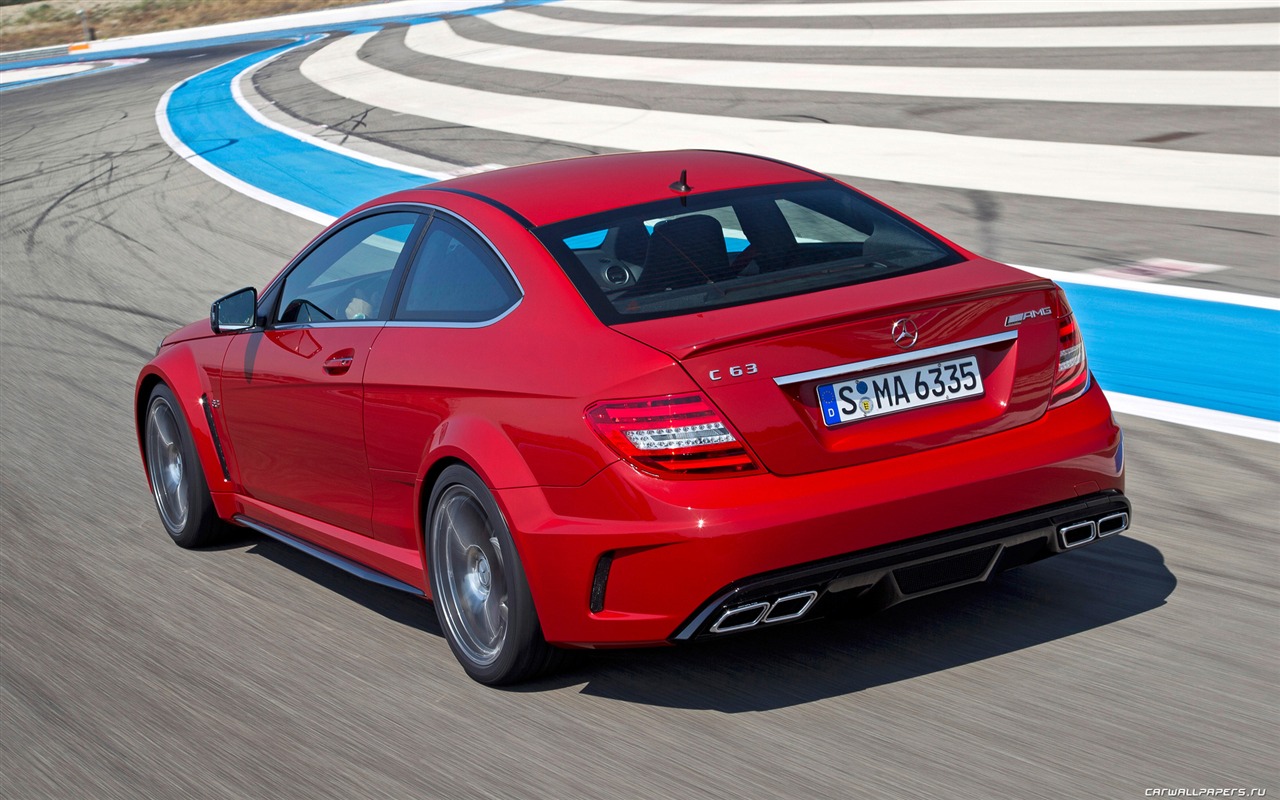 Mercedes-Benz C63 AMG Coupe Black Series - 2011 奔驰17 - 1280x800