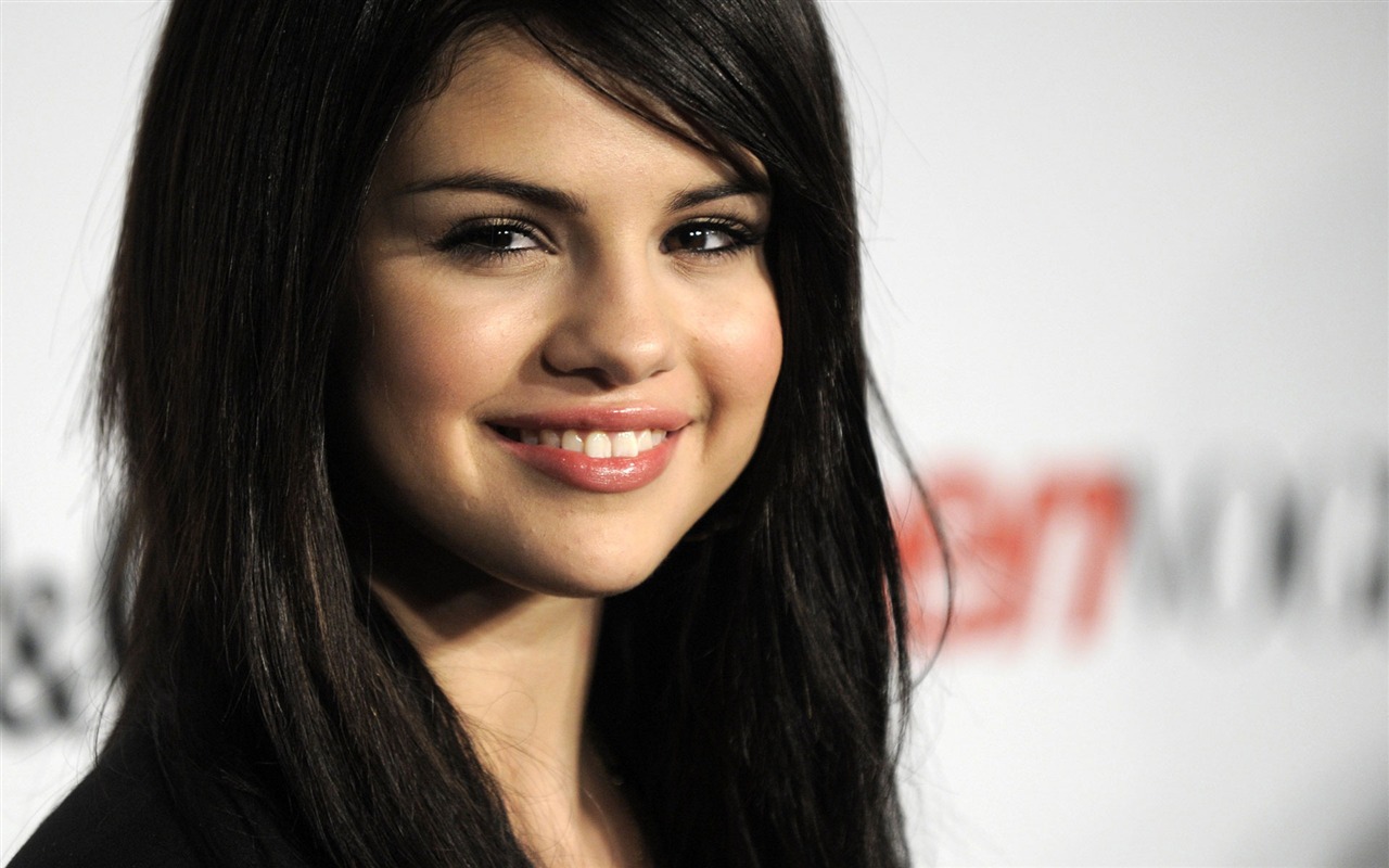 Selena Gomez krásnou tapetu #17 - 1280x800