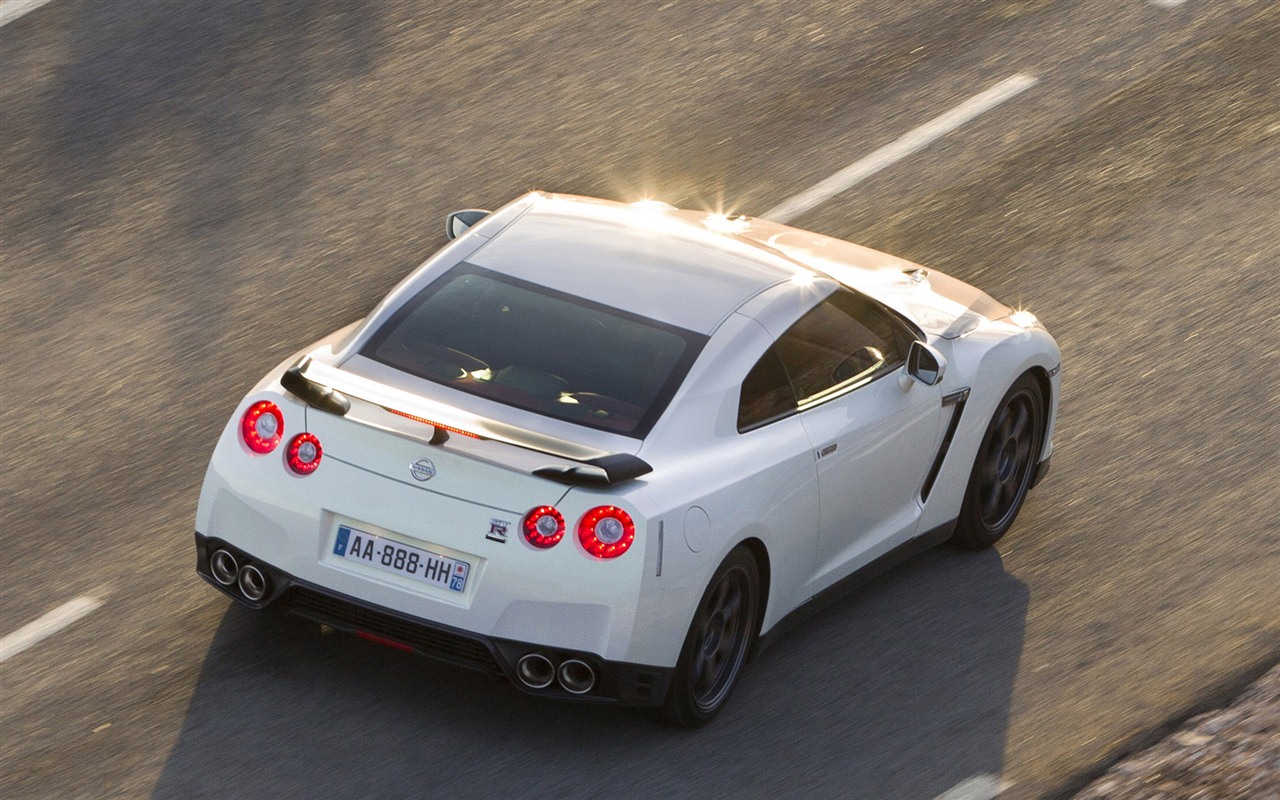 Nissan GT-R egoista 2011 HD tapety na plochu #6 - 1280x800