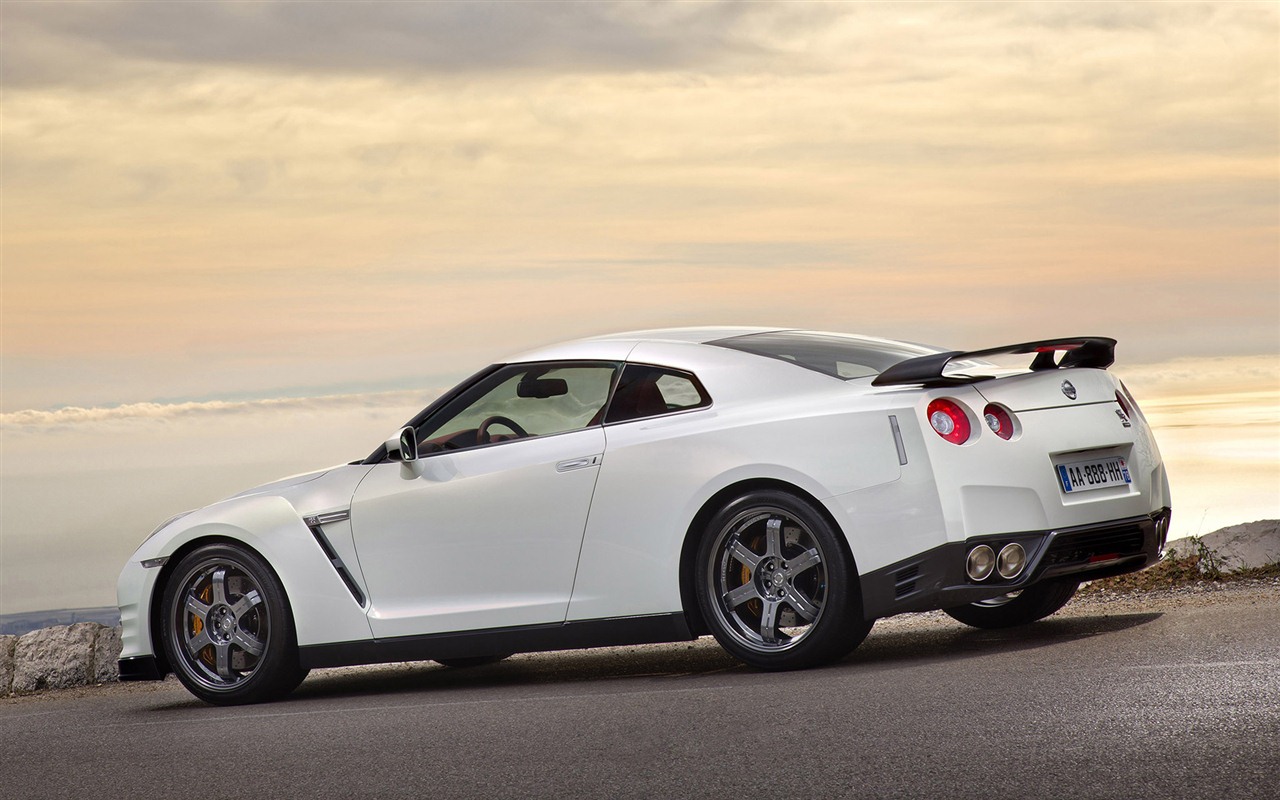 Nissan GT-R Egoist 2011 日產GT-R 利己主義高清壁紙 #9 - 1280x800