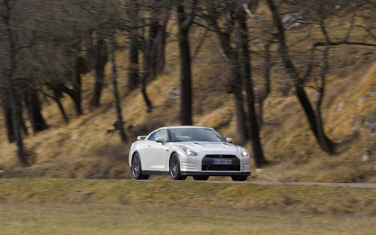 Nissan GT-R egoista 2011 HD tapety na plochu #11 - 1280x800