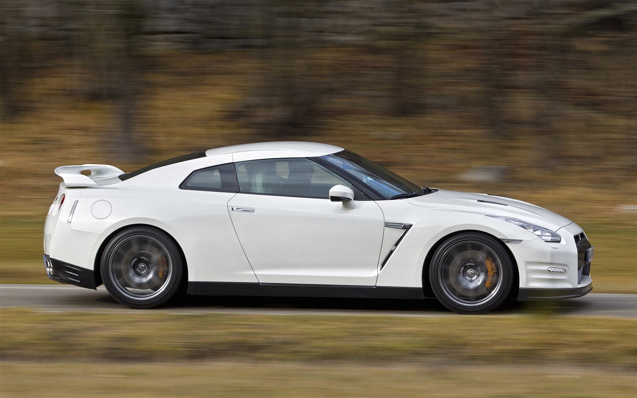 Nissan GT-R Egoist 2011 日产GT-R 利己主义 高清壁纸12 - 1280x800