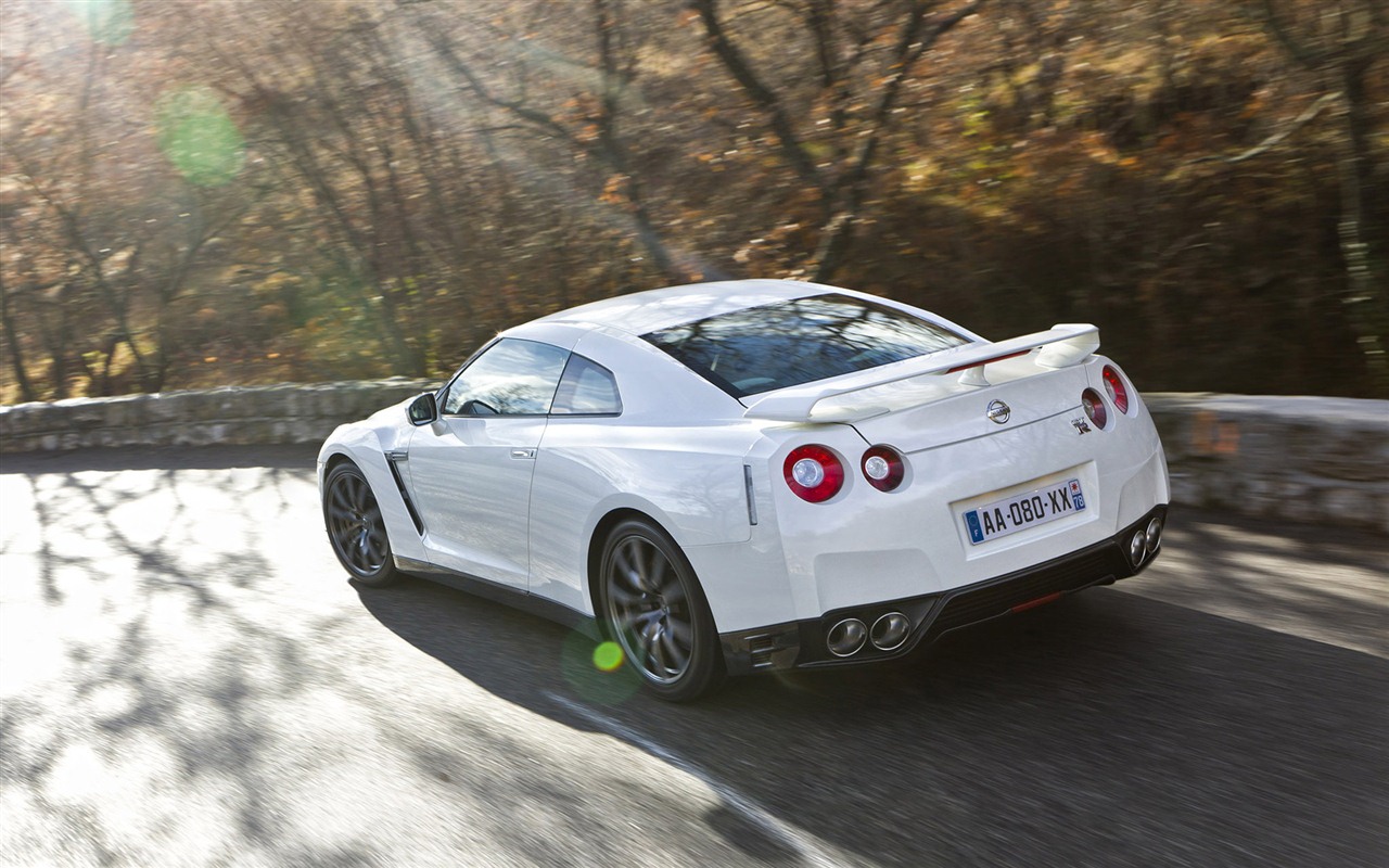 Nissan GT-R egoista 2011 HD tapety na plochu #13 - 1280x800