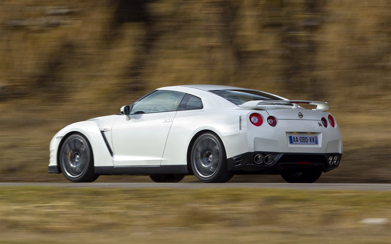 Nissan GT-R Egoist 2011 HD wallpapers #15 - 1280x800