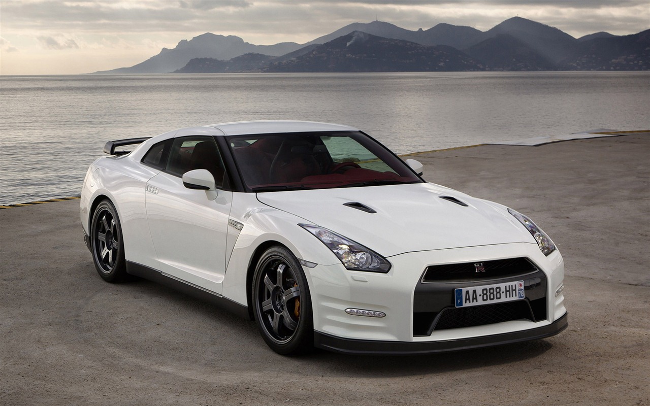Nissan GT-R Egoist 2011 HD wallpapers #18 - 1280x800