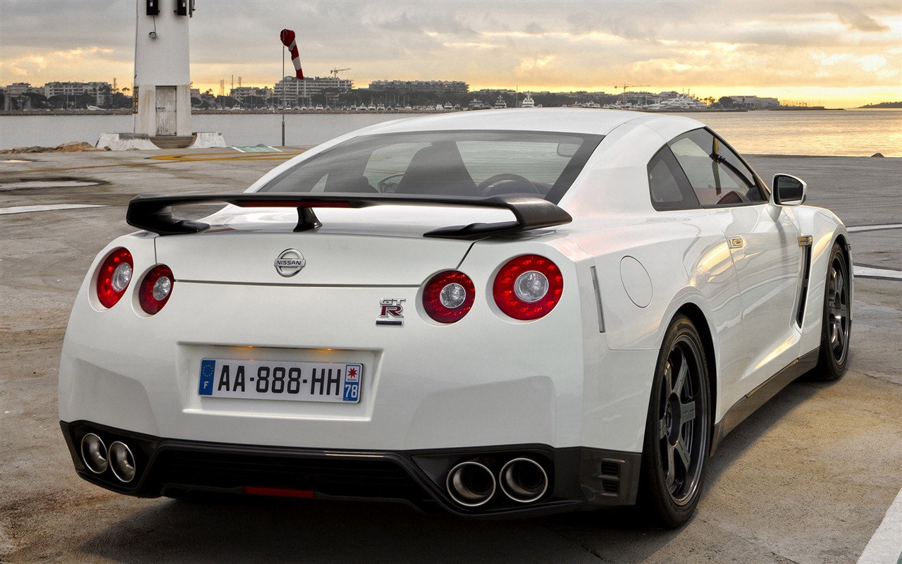 Nissan GT-R egoista 2011 HD tapety na plochu #21 - 1280x800