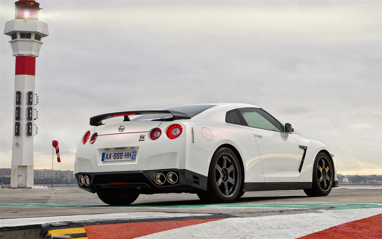 Nissan GT-R egoista 2011 HD tapety na plochu #25 - 1280x800