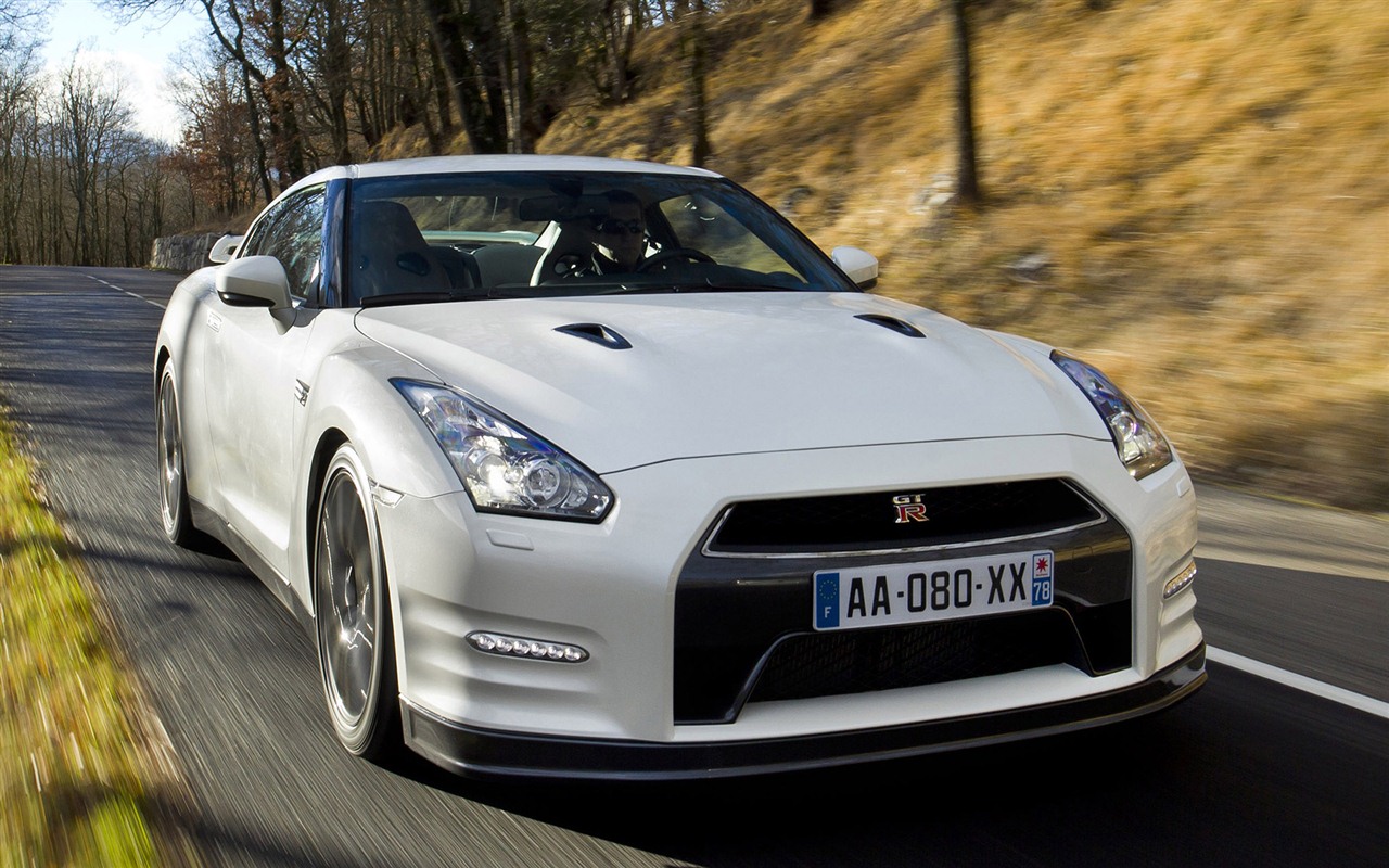 Nissan GT-R egoista 2011 HD tapety na plochu #27 - 1280x800