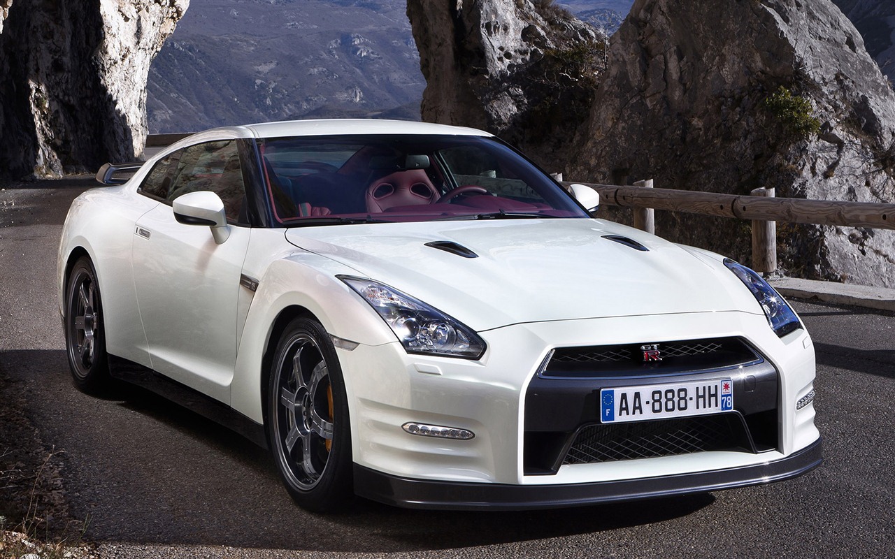 Nissan GT-R egoista 2011 HD tapety na plochu #29 - 1280x800