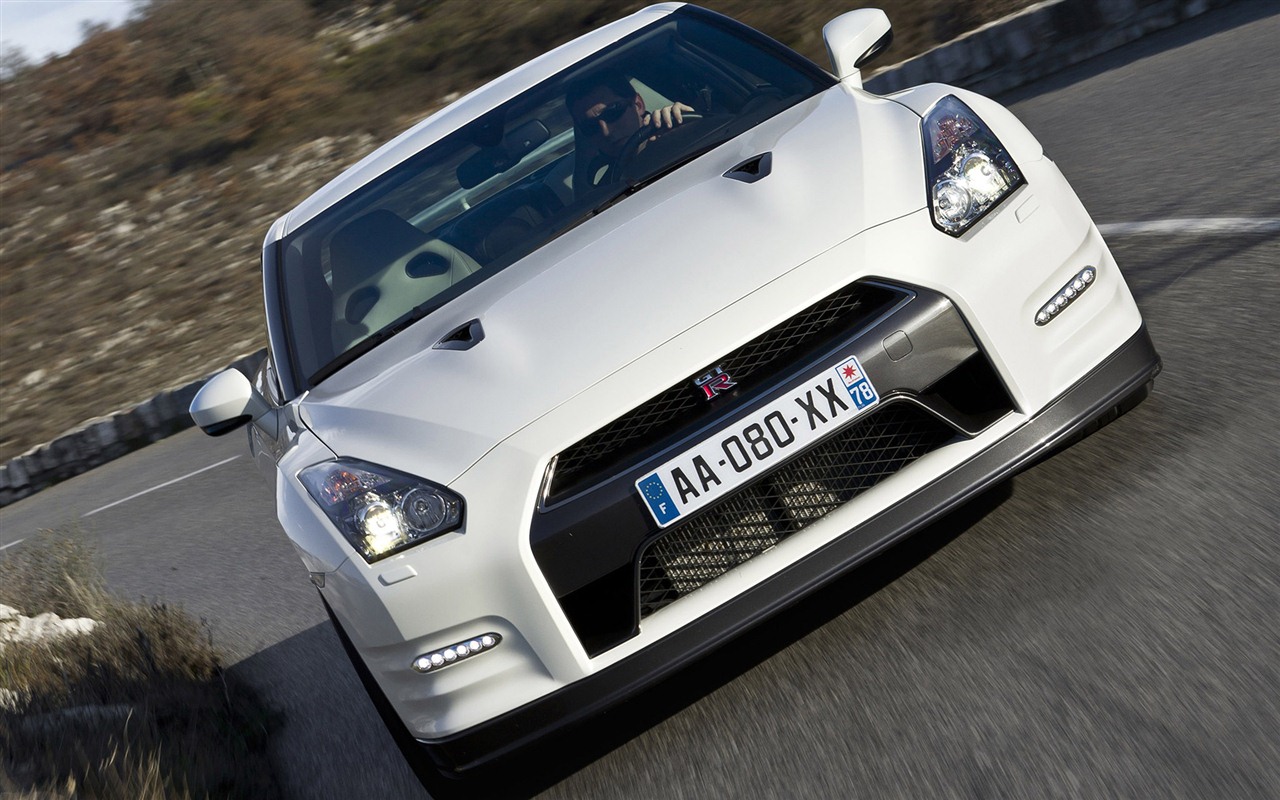 Nissan GT-R egoista 2011 HD tapety na plochu #32 - 1280x800