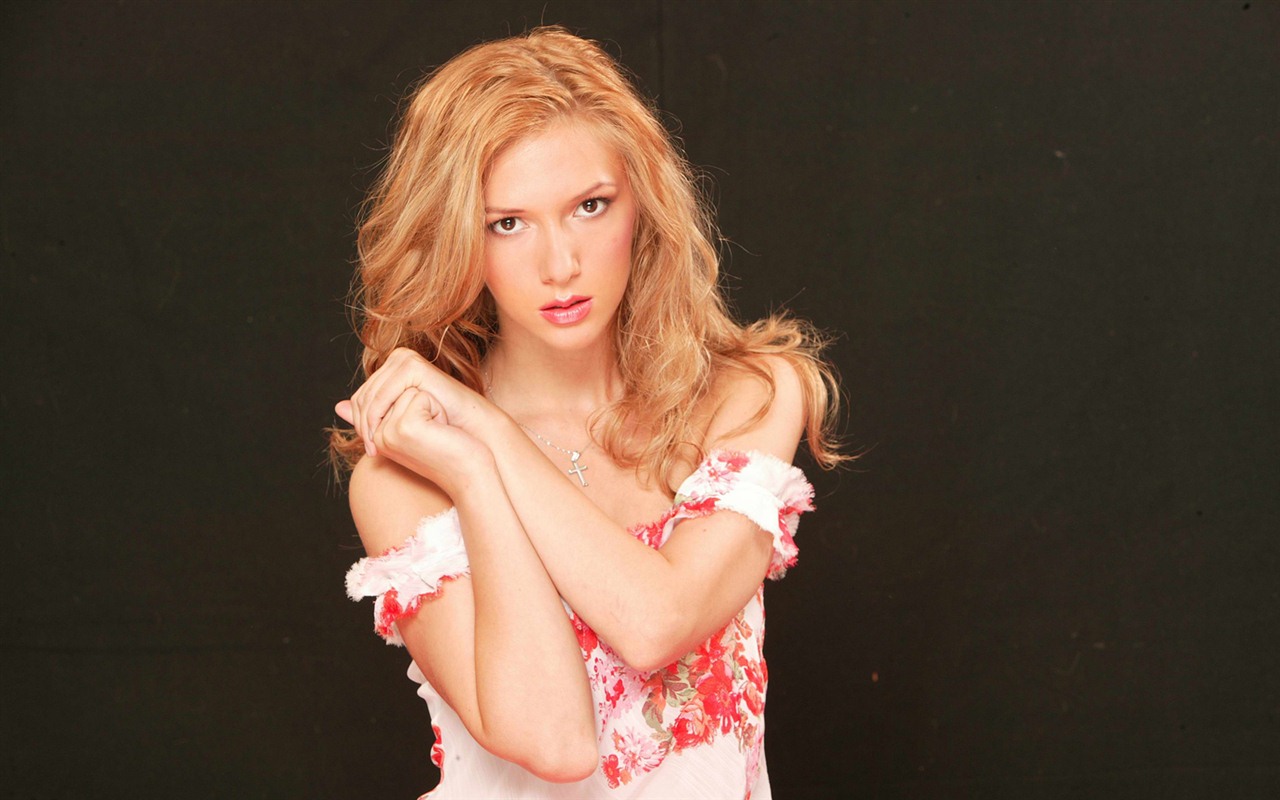 Adela Popescu 阿德拉·波佩斯庫 美女壁紙 #4 - 1280x800