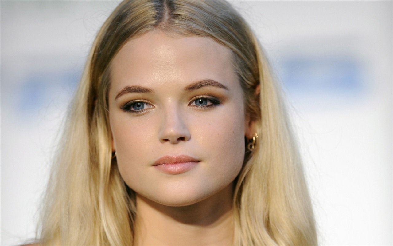 Gabriella Wilde krásné tapety na plochu #7 - 1280x800