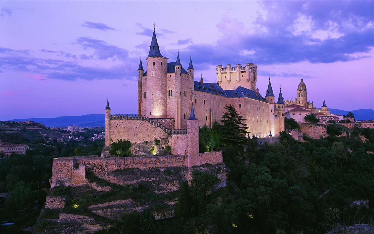 Windows 7 壁纸：欧洲的城堡1 - 1280x800
