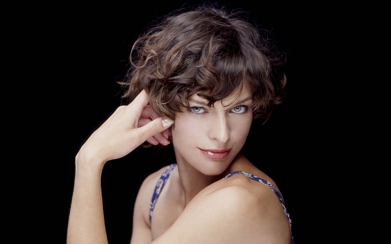 Milla Jovovich 米拉·喬沃維奇 美女壁紙 #5 - 1280x800