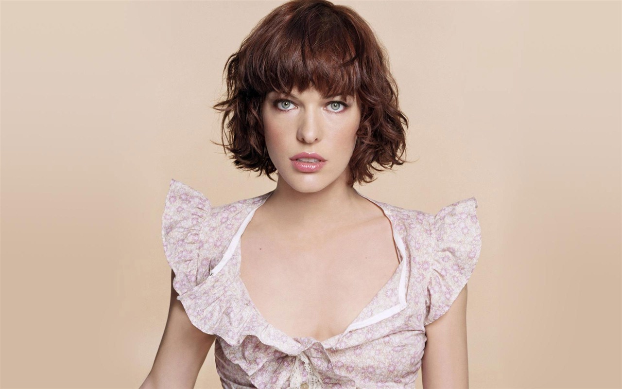 Milla Jovovich hermosos fondos de pantalla #10 - 1280x800