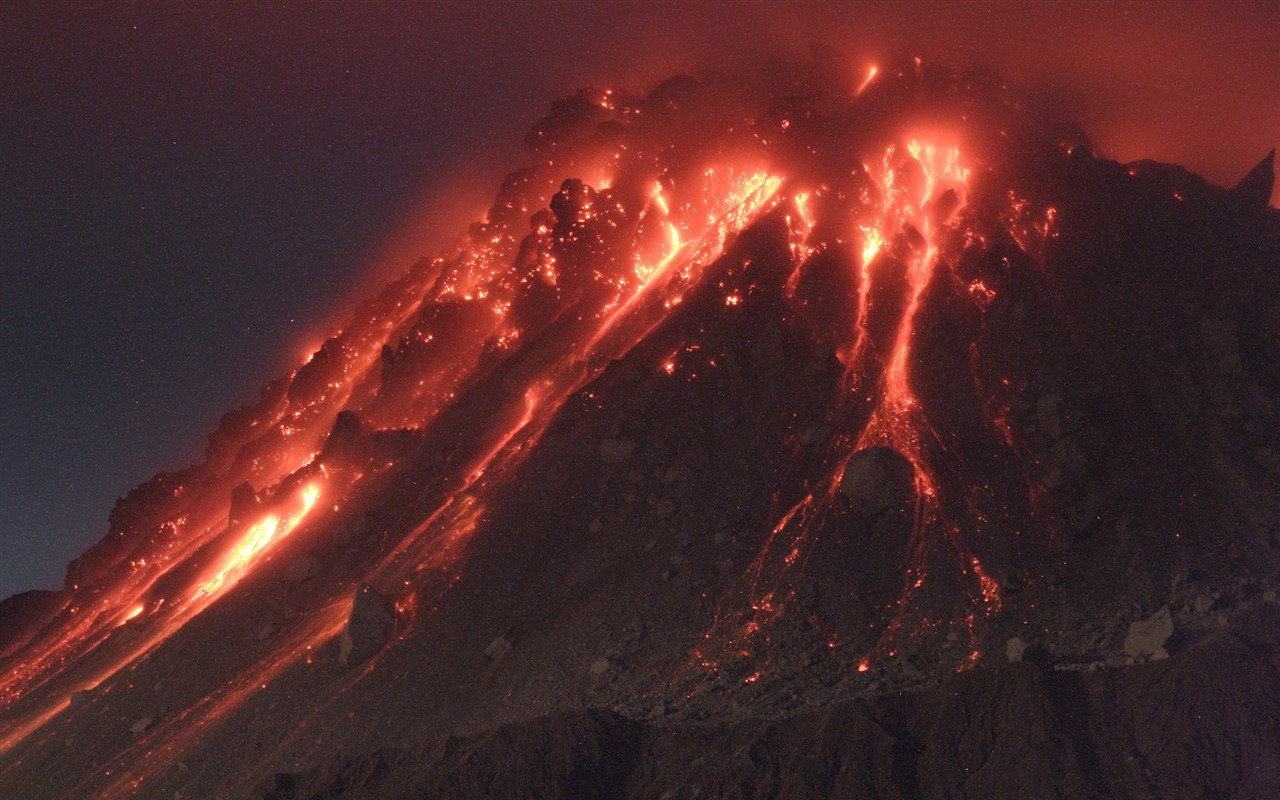 Volcanic eruption of the magnificent landscape wallpaper #1 - 1280x800