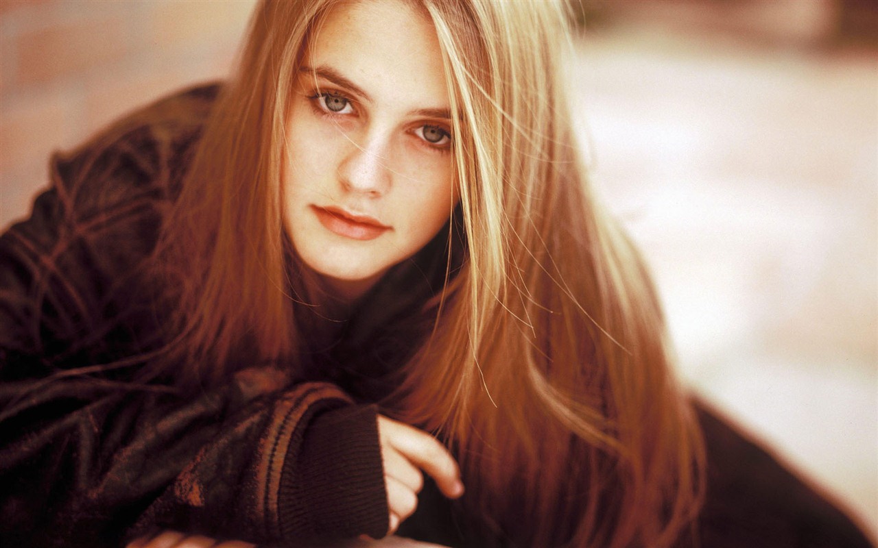 Alicia Silverstone krásné Tapety na plochu #27 - 1280x800