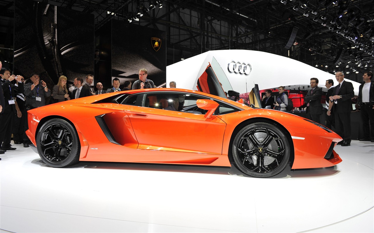 2012 Lamborghini Aventador LP700-4 蘭博基尼高清壁紙 #37 - 1280x800