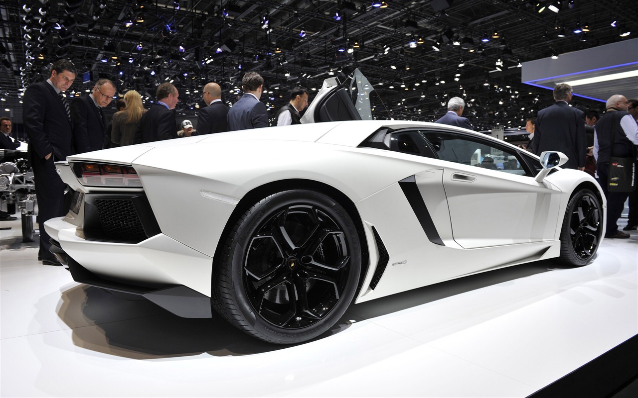 2012 Lamborghini Aventador LP700-4 兰博基尼 高清壁纸42 - 1280x800