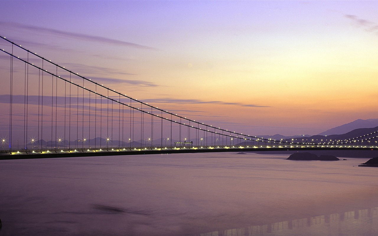 Windows 8 官方全景主題壁紙，城市風光，大橋，地平線 #3 - 1280x800