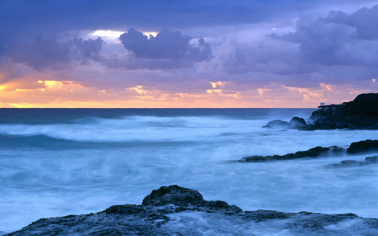 Windows 8 Fond d'écran officiel panoramique, les vagues, les forêts, les montagnes majestueuses #21 - 1280x800