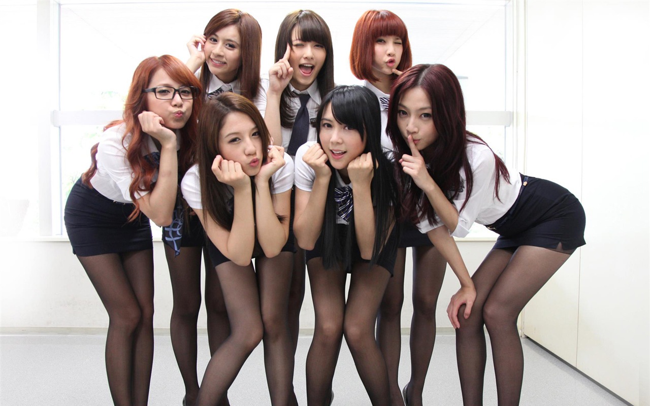 Počasí Girls HD tapety na plochu #10 - 1280x800