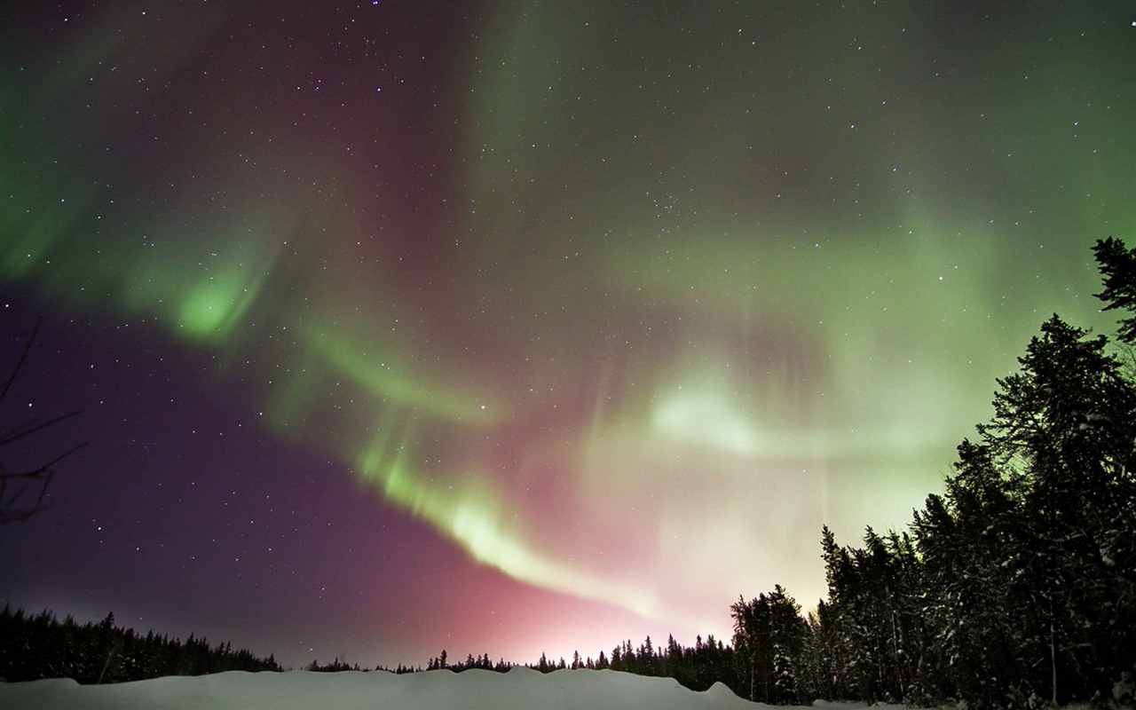 Natural wonders of the Northern Lights HD Wallpaper (1) #18 - 1280x800