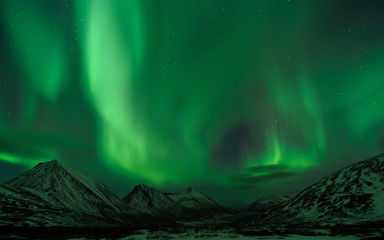 Natural wonders of the Northern Lights HD Wallpaper (1) #20 - 1280x800
