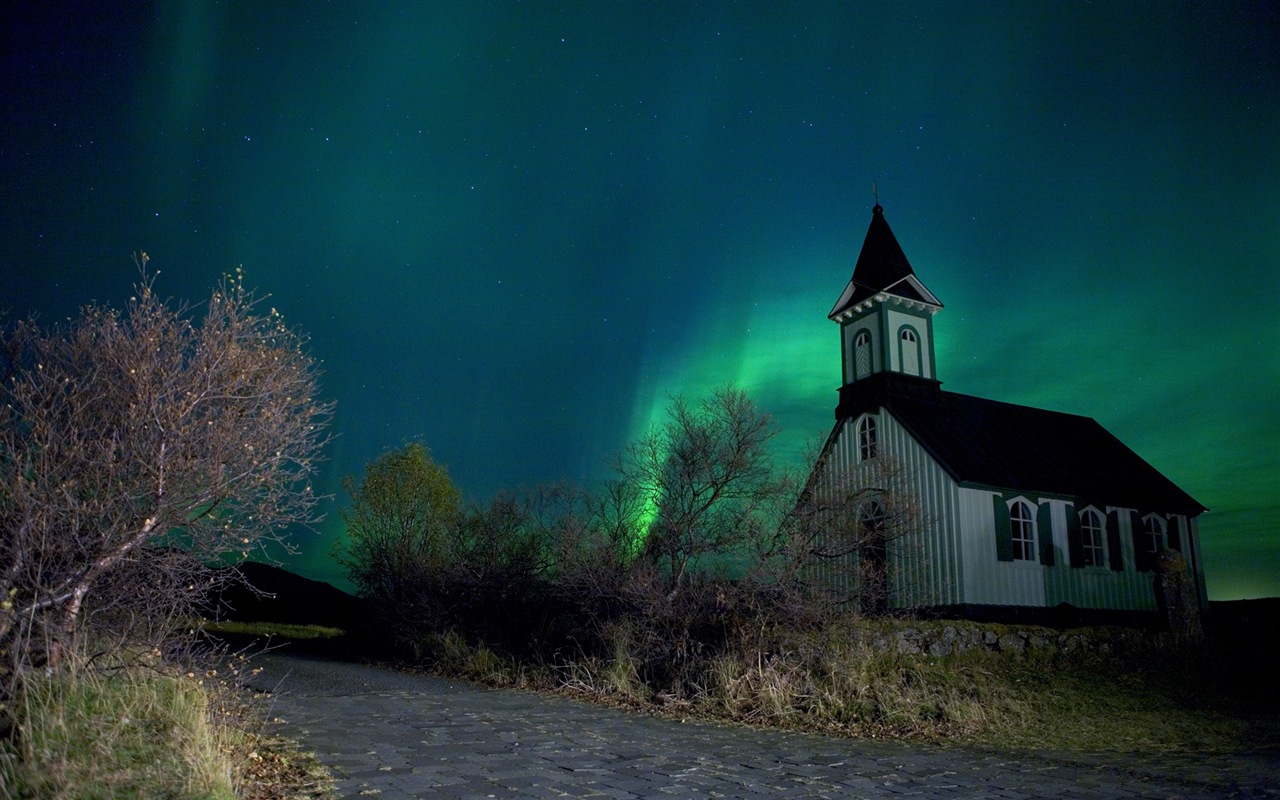 Natural wonders of the Northern Lights HD Wallpaper (2) #14 - 1280x800