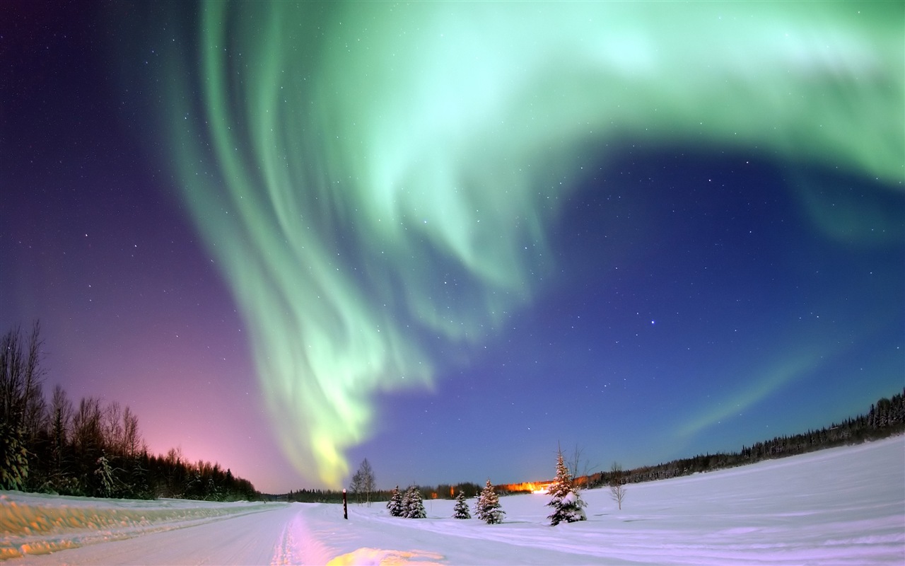 Natural wonders of the Northern Lights HD Wallpaper (2) #22 - 1280x800