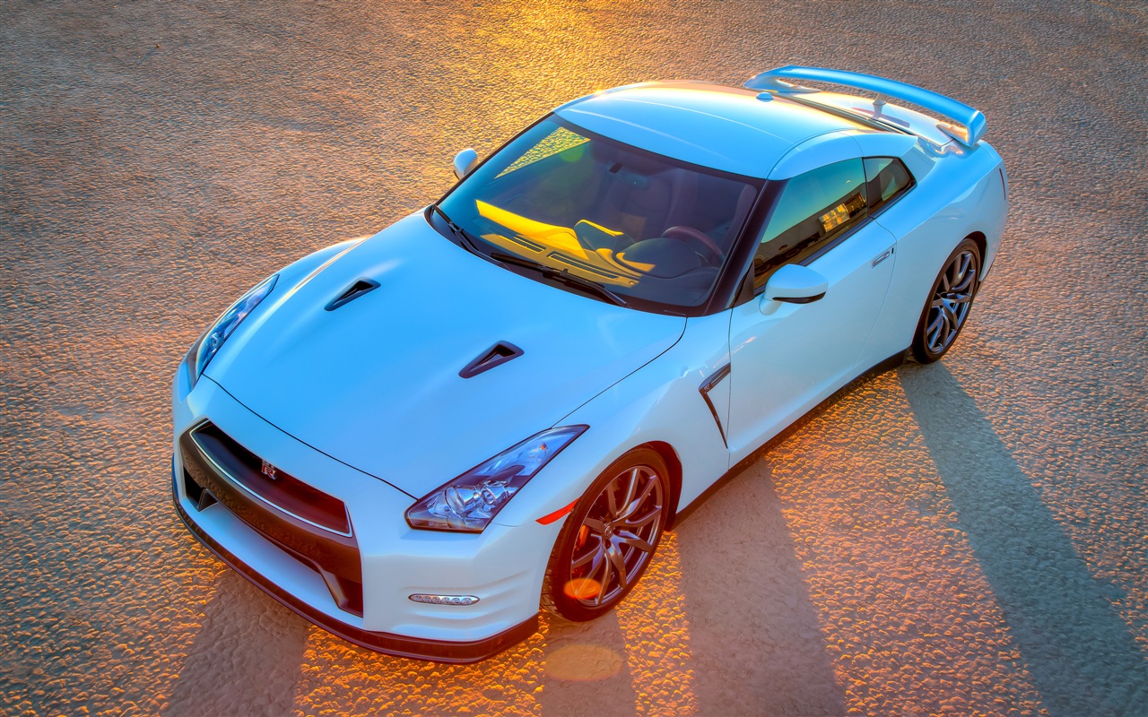 2013 Nissan GT-R R35 USA version 日产 美国版 高清壁纸16 - 1280x800