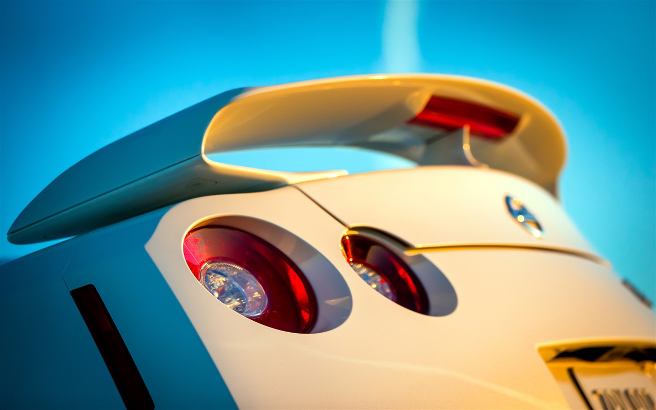 2013 Nissan GT-R R35 USA verze HD Tapety na plochu #19 - 1280x800