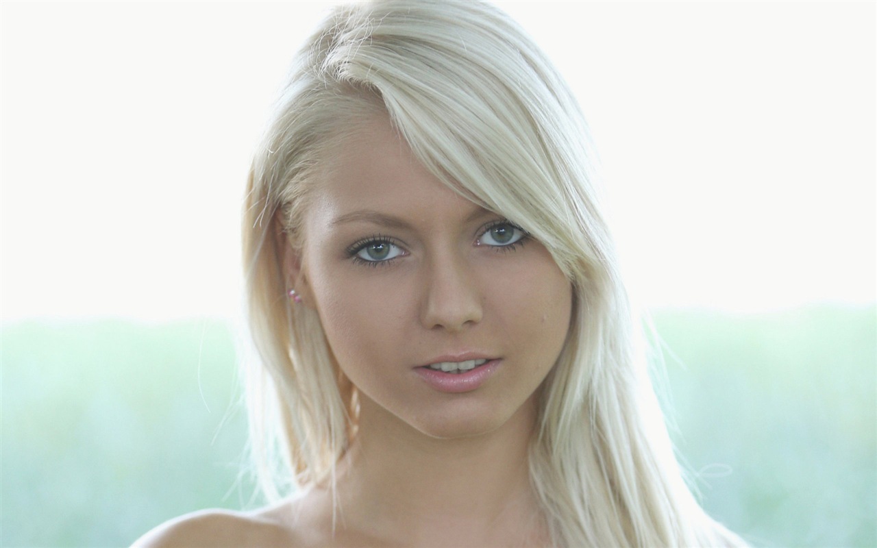 Annely Gerritsen HD Tapety na plochu #3 - 1280x800
