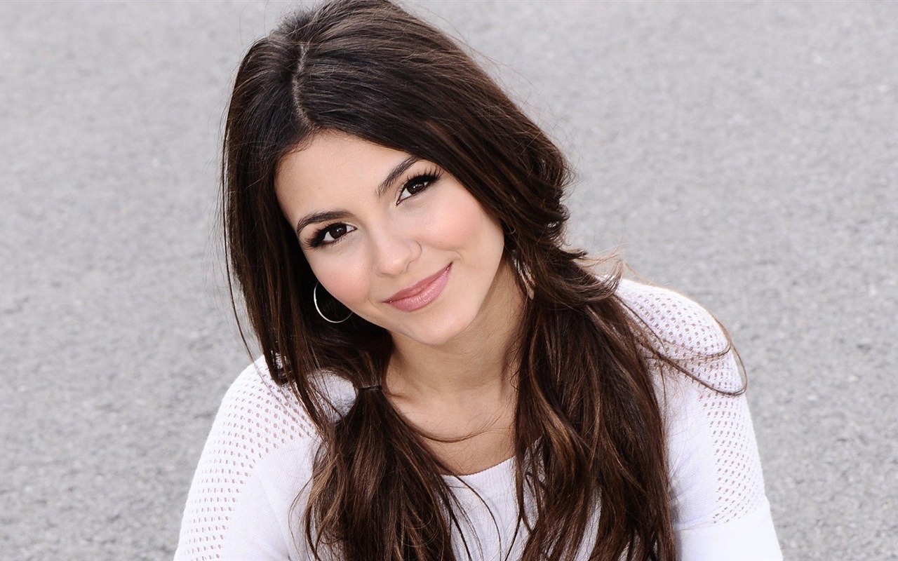 Victoria Justice krásné Tapety na plochu #5 - 1280x800