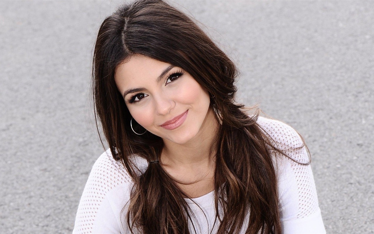 Victoria Justice 维多利亚·嘉丝蒂 美女壁纸5 - 1280x800