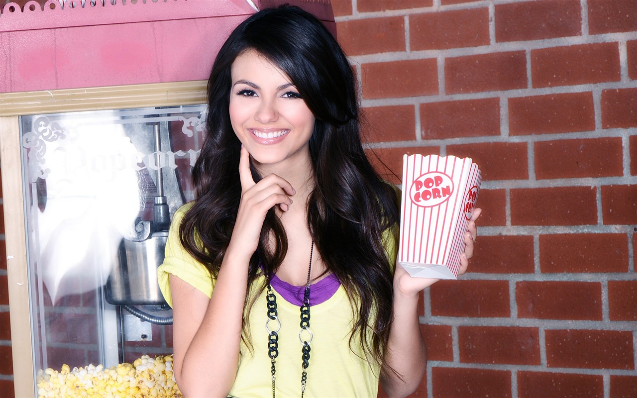 Victoria Justice 维多利亚·嘉丝蒂 美女壁纸14 - 1280x800