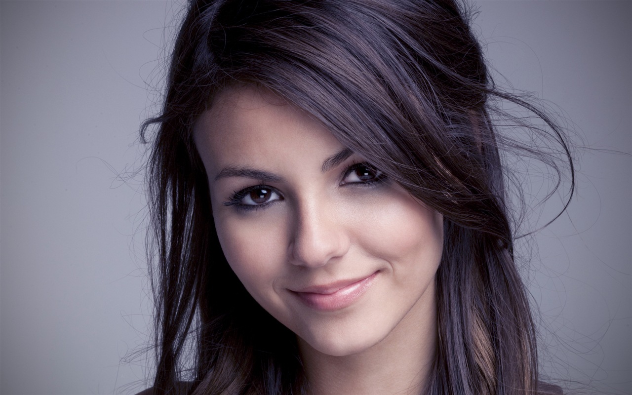 Victoria Justice 维多利亚·嘉丝蒂 美女壁纸30 - 1280x800