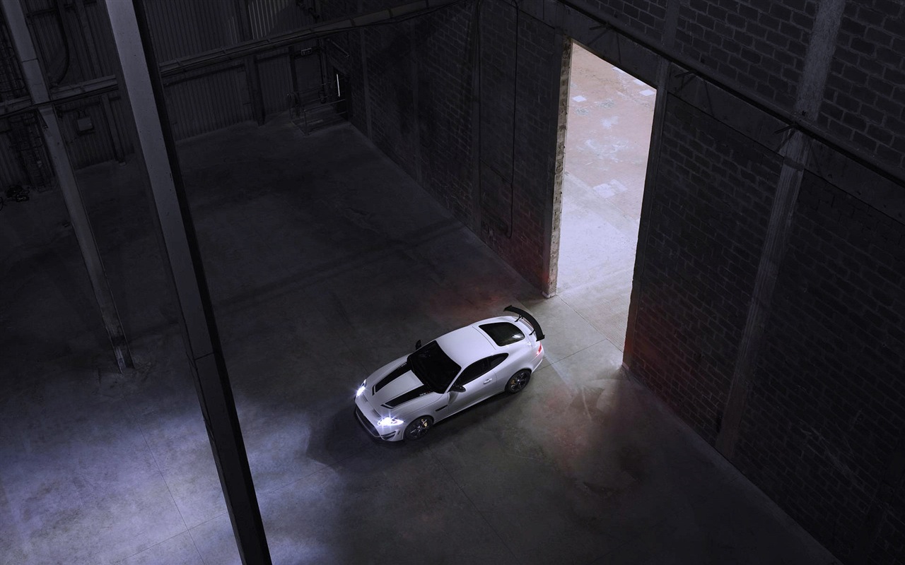 2014 Jaguar XKR-S GT 捷豹XKR-S GT跑车高清壁纸6 - 1280x800