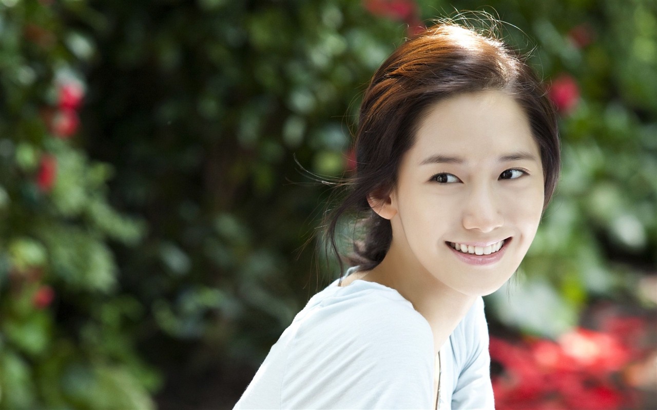 Girls Generation, Lim YoonA HD Wallpaper #8 - 1280x800