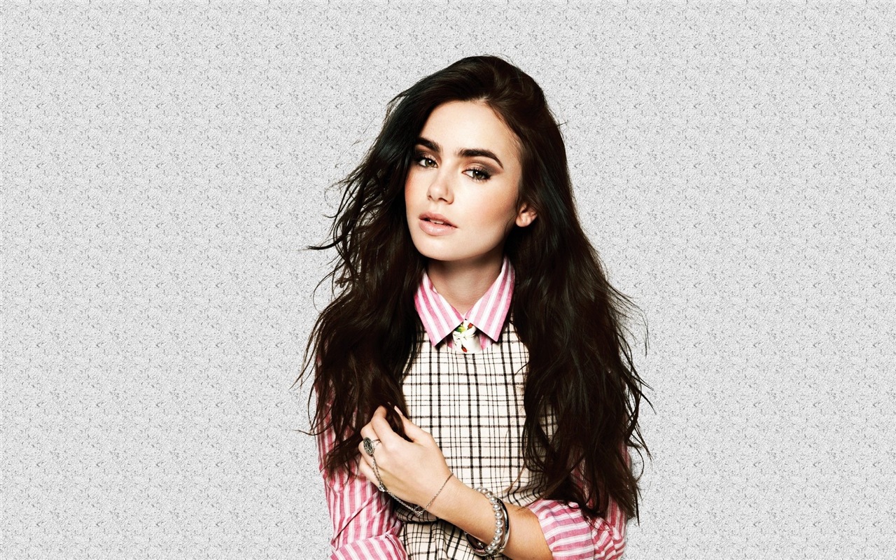 Lily Collins krásné Tapety na plochu #9 - 1280x800